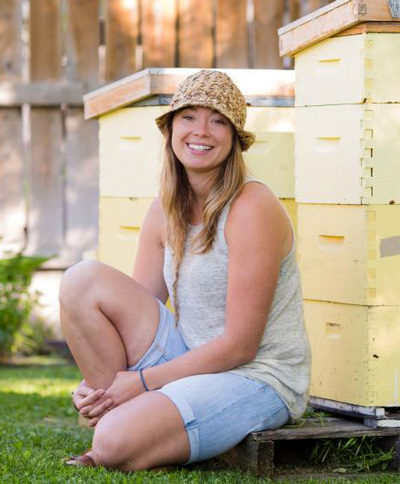 5 steps to creating a bee-friendly garden in Alberta